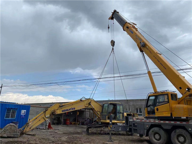 海安市25吨吊车的工作半径是多少？